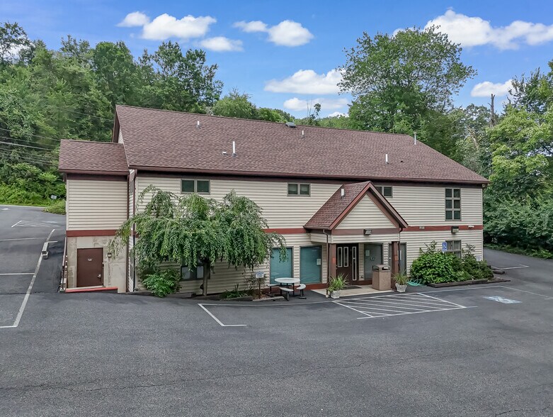 More Photos Of 371 E Brown St, East Stroudsburg Healthcare For Sale