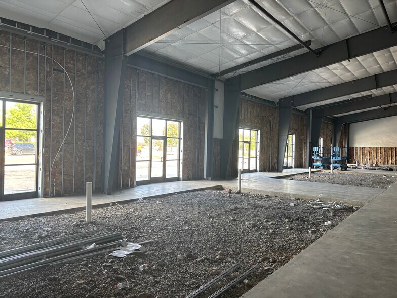 More Photos Of 1925 Business Campus Dr, Murfreesboro Service For Lease