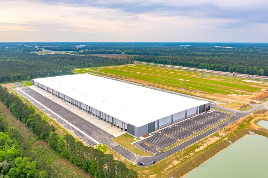 More Photos Of 420 Strathmore Rd, Summerville Unknown For Lease