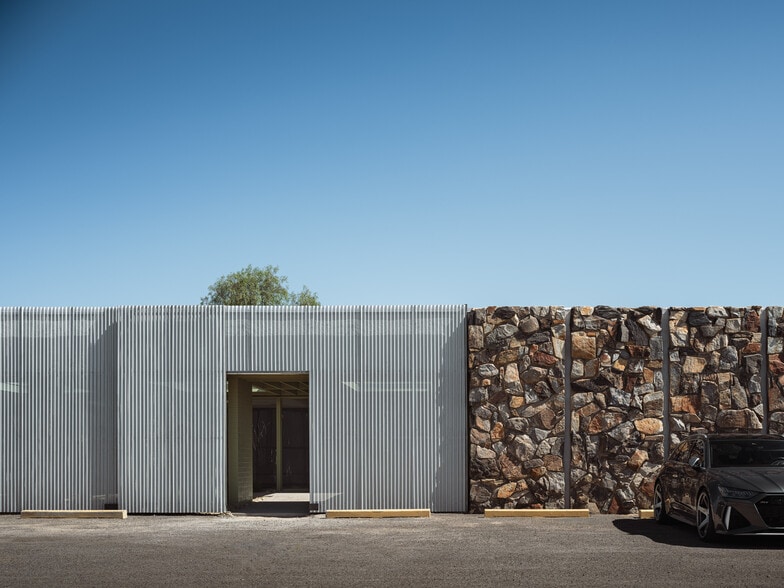 More Photos Of 4309 N 16th St, Phoenix Storefront Retail Office For Lease