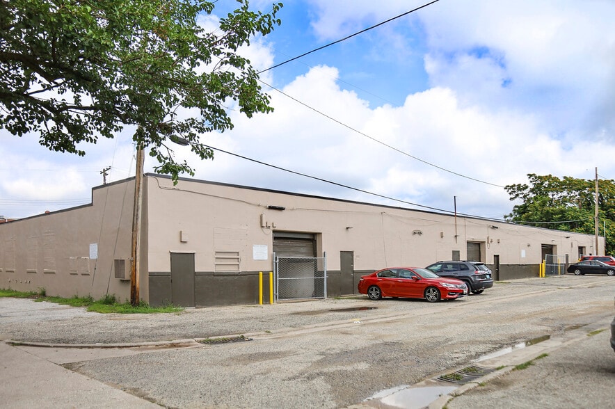 Primary Photo Of 4100-4112 Aquarium Pl, Baltimore Light Manufacturing For Lease