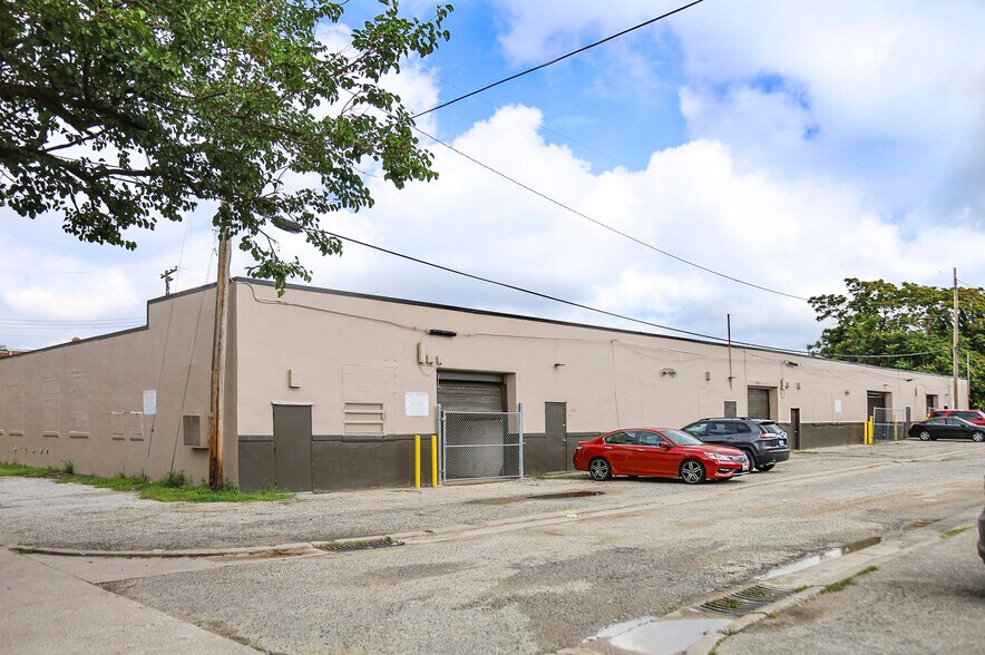 Primary Photo Of 4100-4112 Aquarium Pl, Baltimore Light Manufacturing For Lease