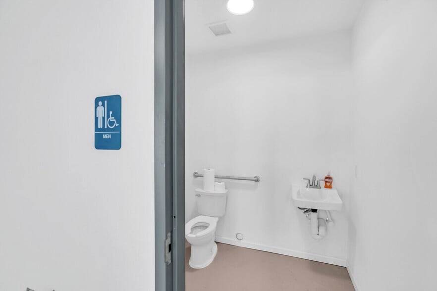 More Photos Of 412-416 Madison Trade Plz SE, Leesburg Apartments For Lease