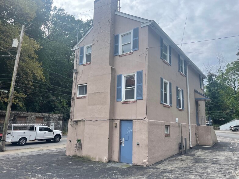 More Photos Of 168 Old Belmont Ave, Bala Cynwyd Auto Repair For Sale