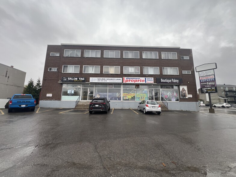 More Photos Of 548 Boul Laval, Laval General Retail For Lease