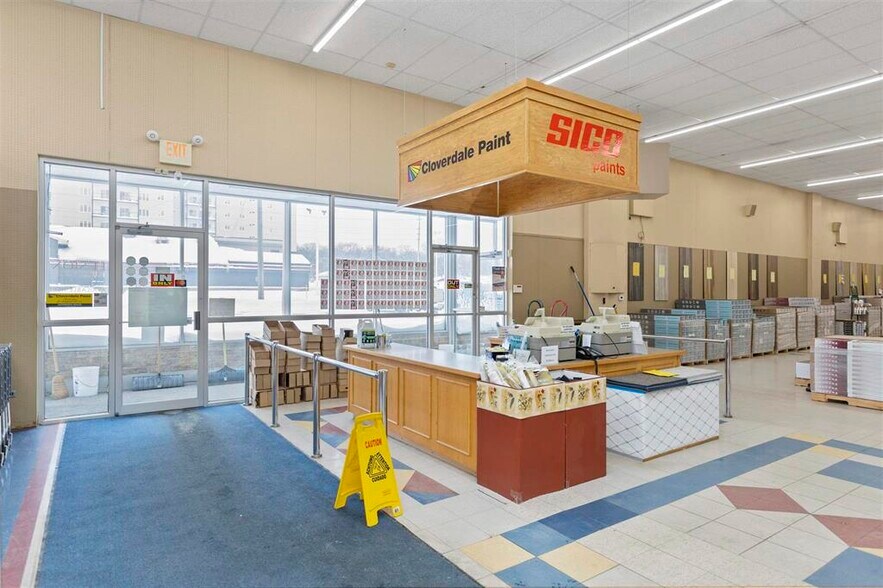 More Photos Of 78 Great Northern Rd, Sault Ste. Marie Industrial For Sale