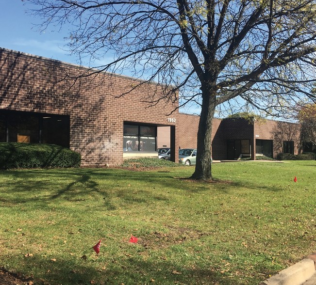 Primary Photo Of 1950-1962 Ohio St, Lisle Warehouse For Sale