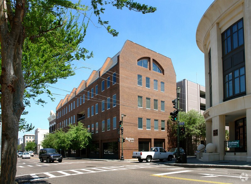 More Photos Of 170 Meeting St, Charleston Coworking Space