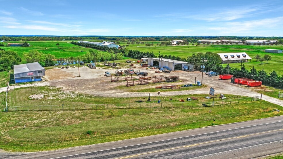 Primary Photo Of 23350 US Highway 377, Whitesboro Flex For Sale
