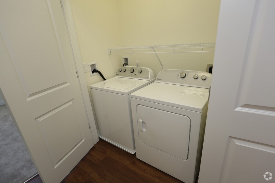 More Photos Of 4 Berry St, North Andover Apartments For Lease