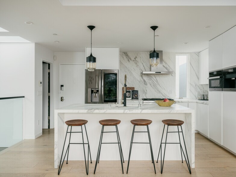 More Photos Of 1126 Sanchez St, San Francisco Apartments For Sale