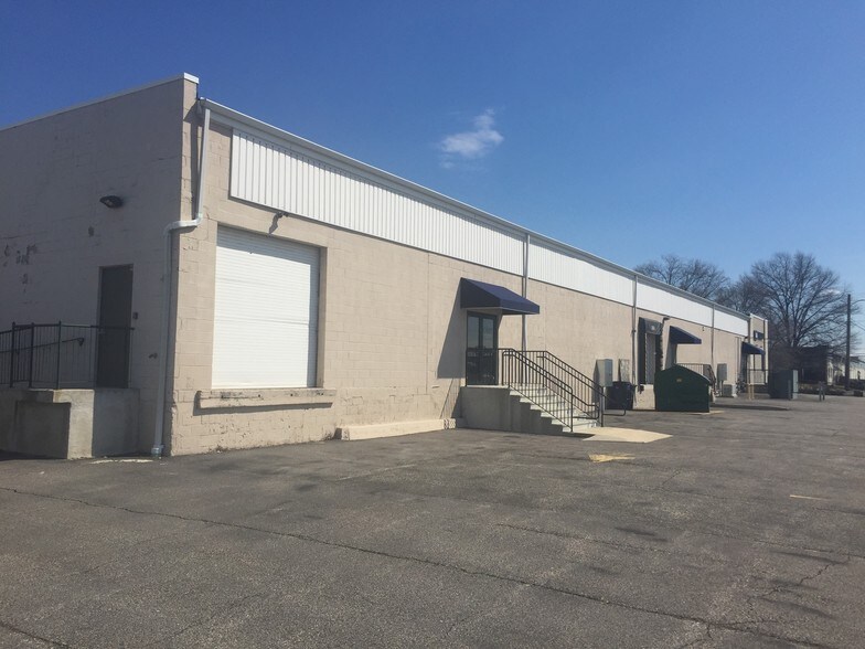 More Photos Of 140 Commerce Dr, Montgomeryville Manufacturing For Lease