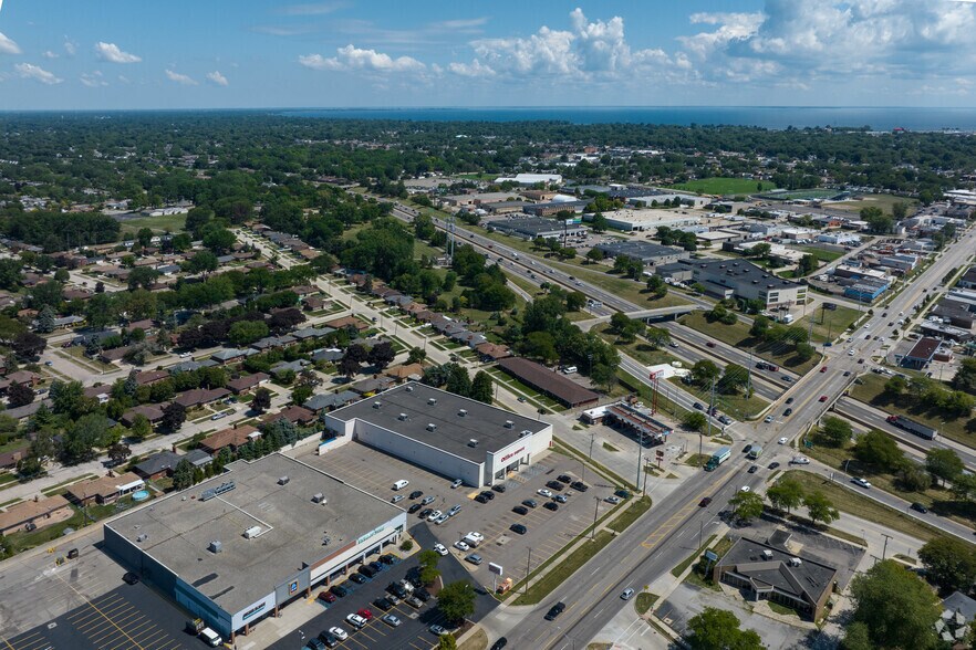 More Photos Of 19001 E Nine Mile, Eastpointe Freestanding For Lease