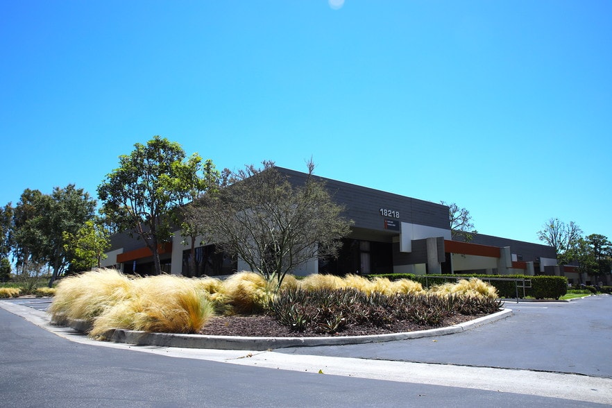 More Photos Of 1200 Main St, Irvine Unknown For Lease