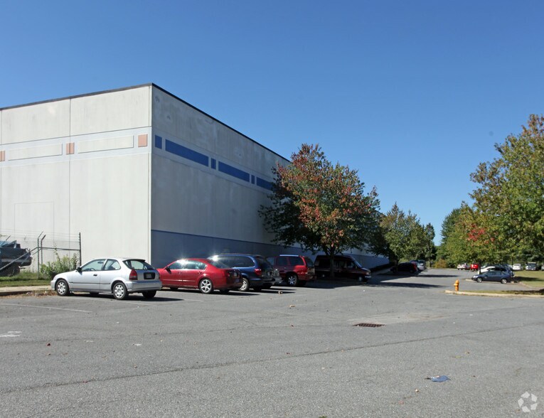 Primary Photo Of 400 Commerce Dr, Upper Marlboro Warehouse For Lease