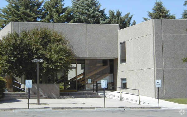 More Photos Of 1055 17th Ave, Longmont Office For Sale