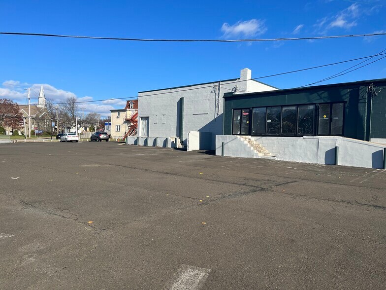 More Photos Of 1180 Easton Rd, Abington Storefront Retail Office For Sale