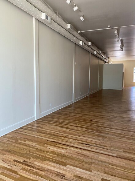 More Photos Of 115-121 E Mountain Ave, Fort Collins Storefront Retail Office For Lease