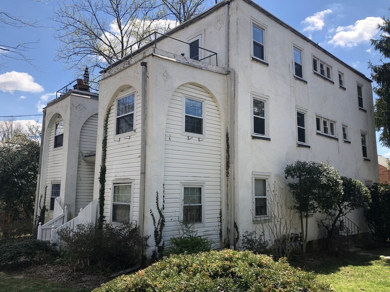 Primary Photo Of 100 Sabine Ave, Narberth Apartments For Sale