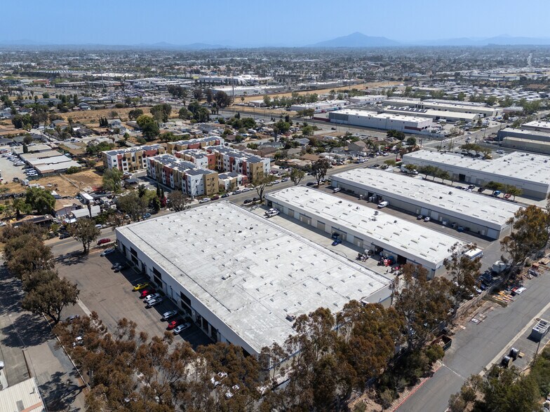 More Photos Of 775 Anita St, Chula Vista Distribution For Lease