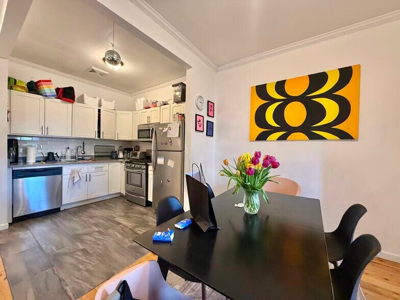 More Photos Of 400 5th Ave, Brooklyn Apartments For Sale