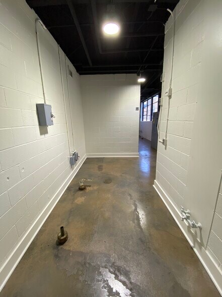 More Photos Of 480 Old Canton Rd, Ball Ground Office For Lease