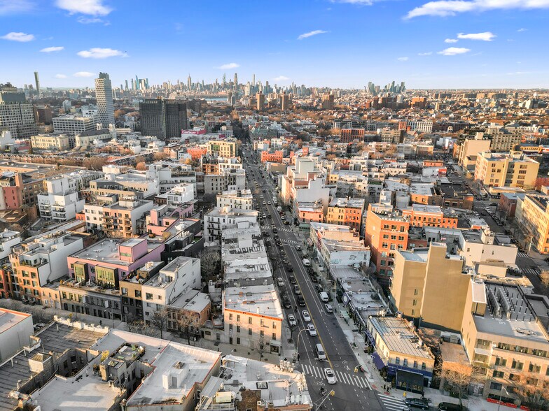 More Photos Of 671-689 Washington Ave, Brooklyn Storefront For Sale