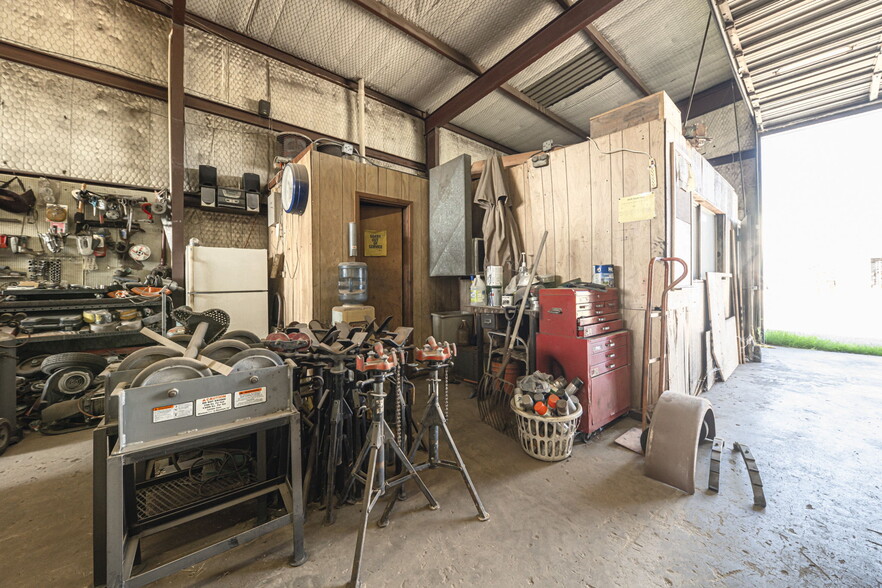 More Photos Of 708 S Colorado St, Midland Industrial For Sale