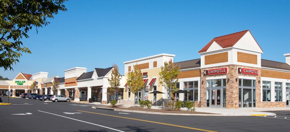 More Photos Of 9570 Main St, Fairfax Unknown For Lease