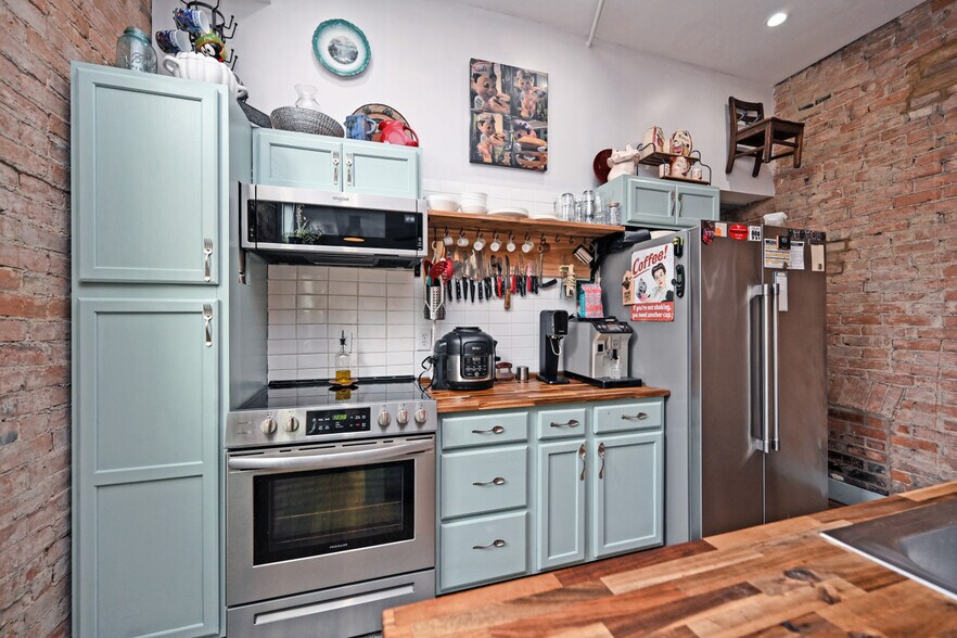 More Photos Of 118 E Liberty St, Cincinnati Apartments For Sale