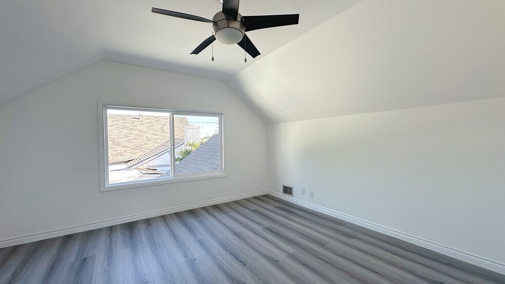 More Photos Of 3759 W 182nd St, Torrance Multifamily For Sale