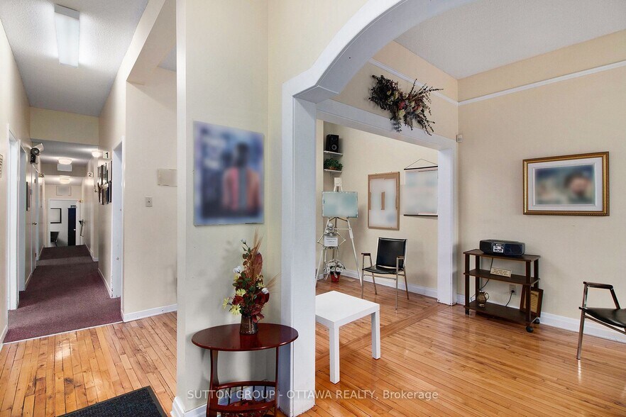 More Photos Of 397 Montreal Rd, Ottawa Office Residential For Sale