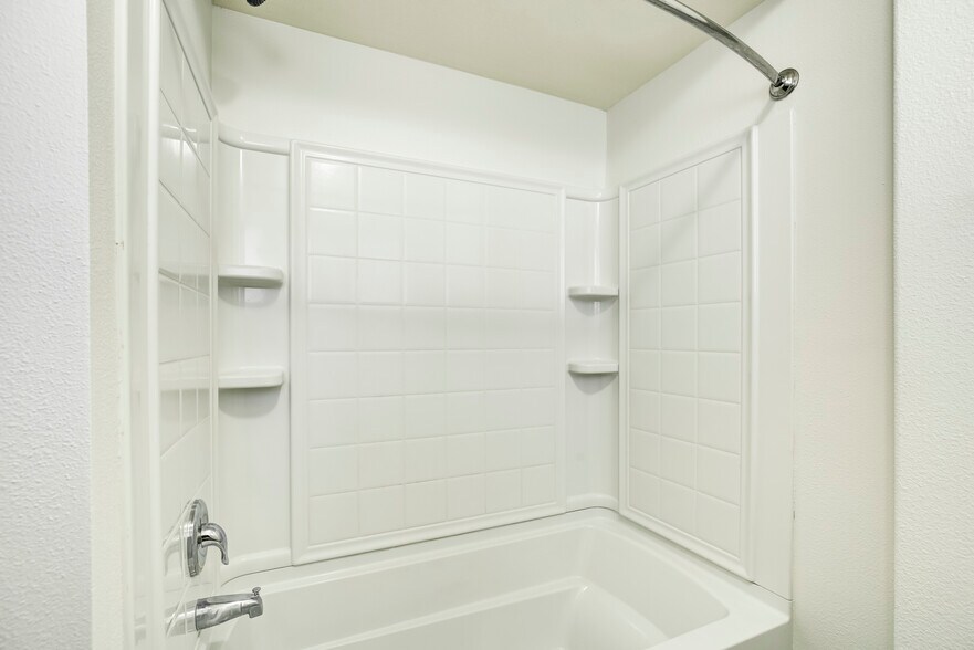 More Photos Of 2371 Mentone Ave, Mentone Apartments For Sale