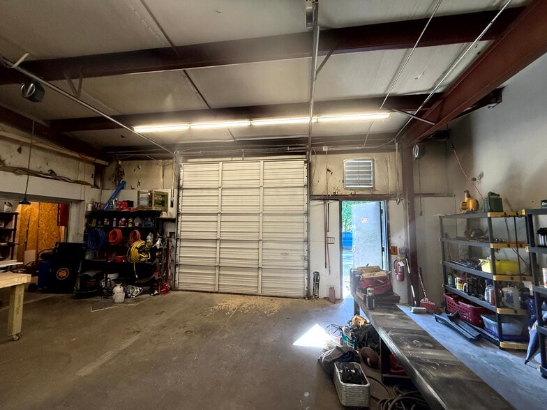 More Photos Of 117 Woodwinds Industrial Ct, Cary Flex For Sale