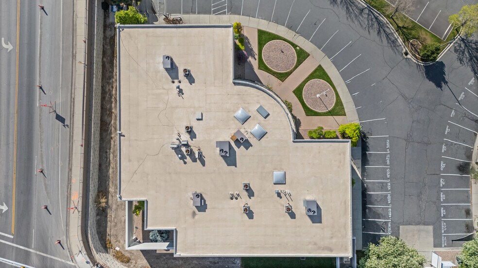 More Photos Of 1365 W Business Park Dr, Orem Office For Lease