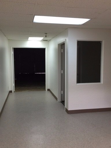 More Photos Of 3101 W Thomas Rd, Phoenix Service For Lease