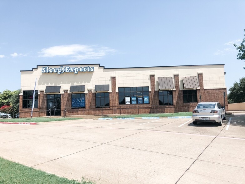 More Photos Of 3315 N President George Bush Hwy, Garland Freestanding For Sale