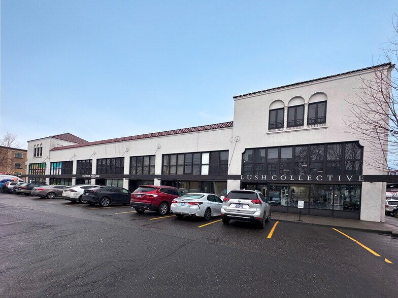 More Photos Of 837-841 SE Belmont St, Portland Freestanding For Lease