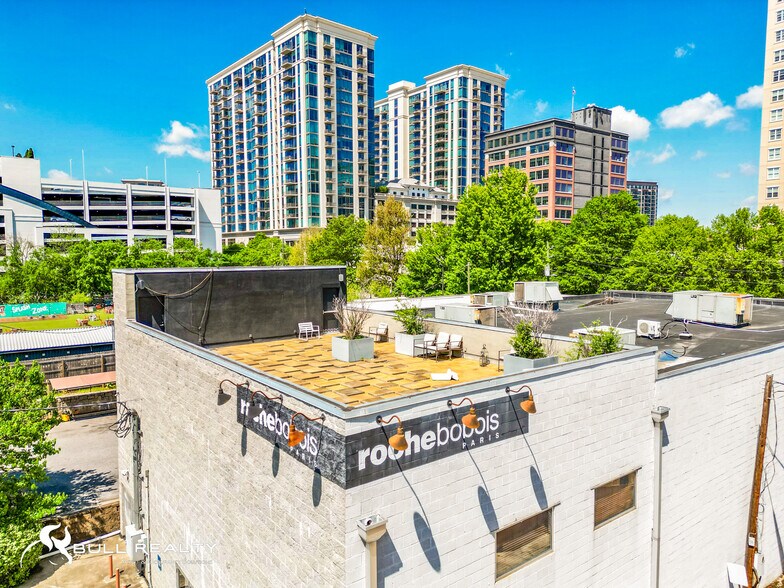 More Photos Of 333 Buckhead Ave NE, Atlanta Freestanding For Lease