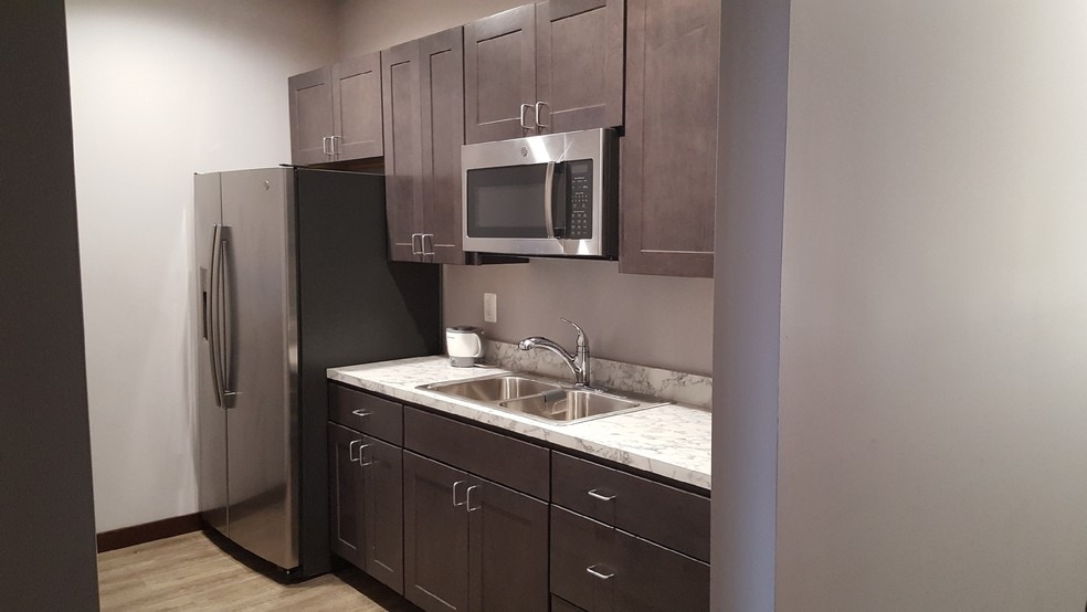 More Photos Of 44191 Airport Rd, California Office For Lease