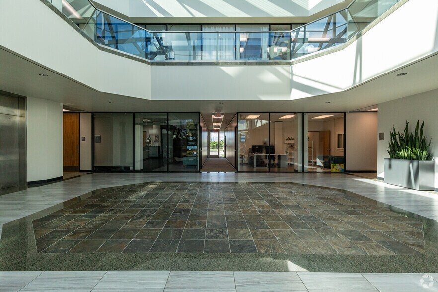 More Photos Of 25722 Kingsland Blvd, Katy Office For Lease