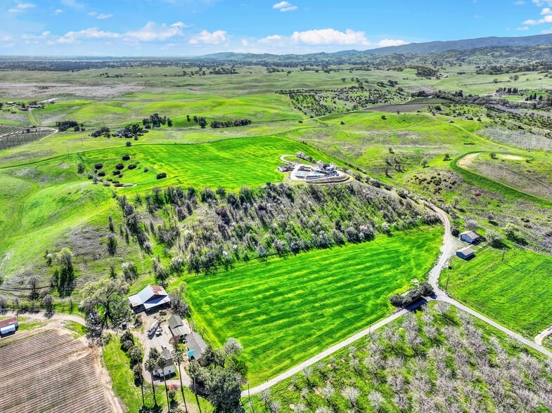 More Photos Of 8560 Holmes Ln, Winters Specialty For Sale