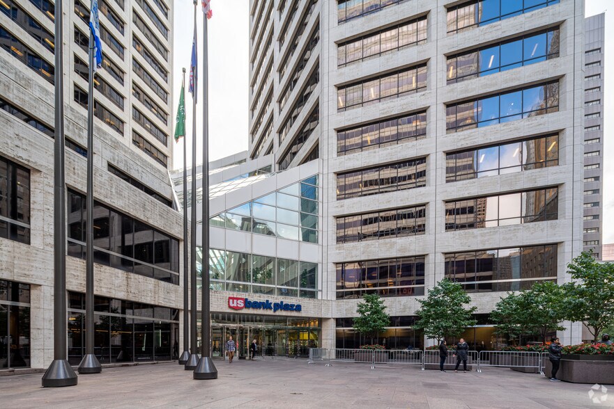 More Photos Of 220 S 6th St, Minneapolis Office For Lease