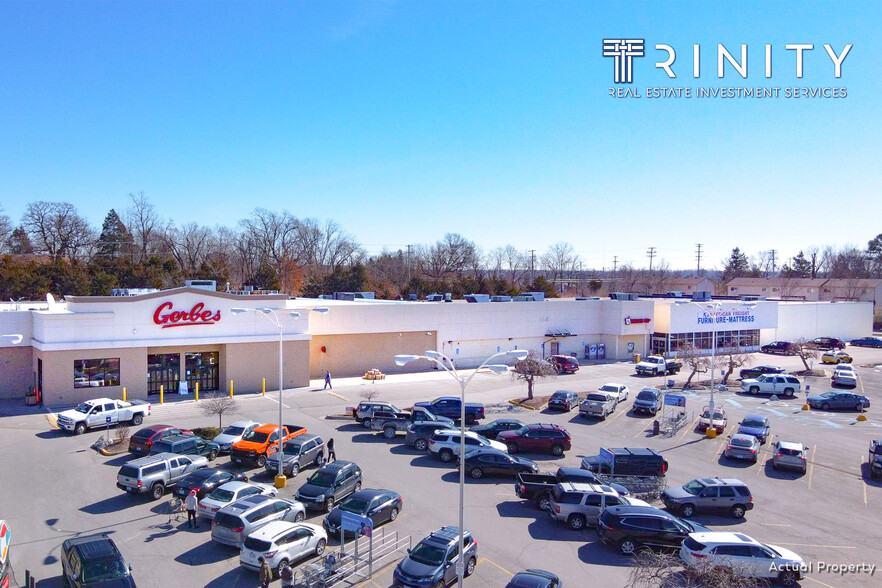 Primary Photo Of 2900 Paris Rd, Columbia Supermarket For Lease