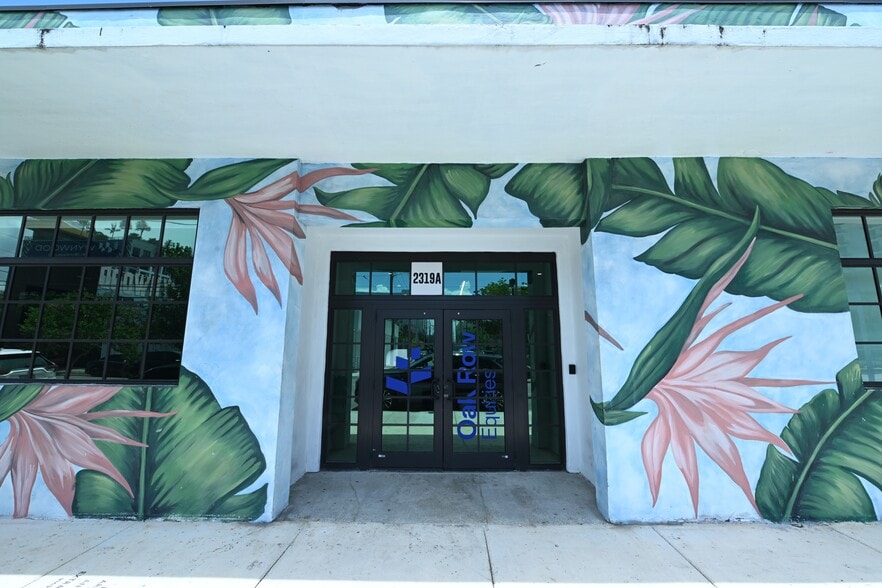 More Photos Of 2319 N Miami Ave, Miami Office For Lease