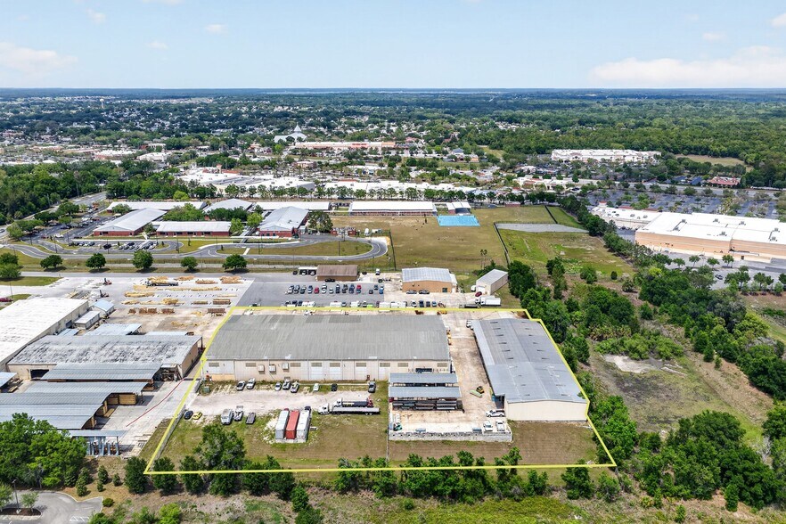Primary Photo Of 722 Duck Lake Rd, Lady Lake Industrial For Sale