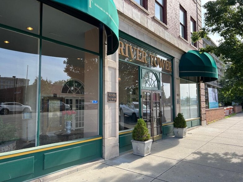 More Photos Of 1108 3rd Ave, Huntington Office For Sale