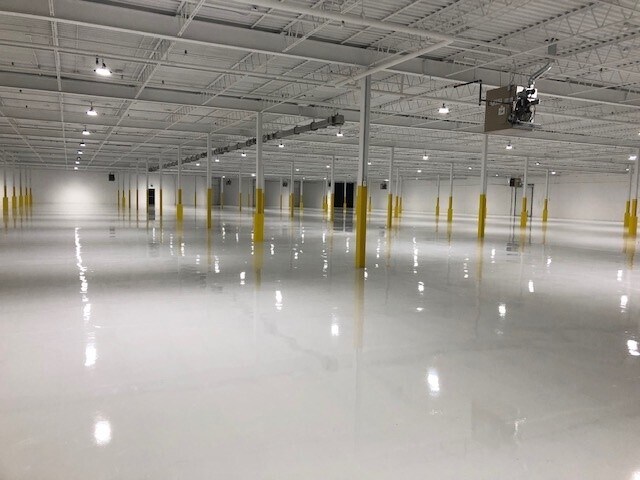 More Photos Of 110 Ronson Dr, Toronto Manufacturing For Lease