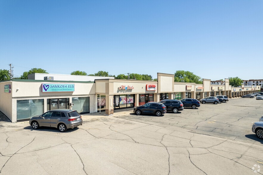 Primary Photo Of 938-1010 W Main St, Sun Prairie Unknown For Lease