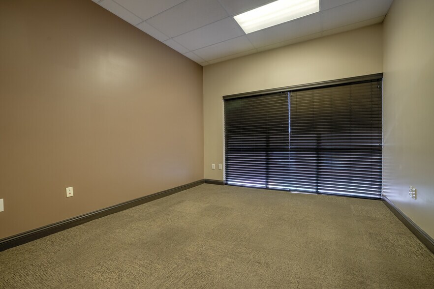 More Photos Of 3233 E Chandler Blvd, Phoenix Unknown For Lease